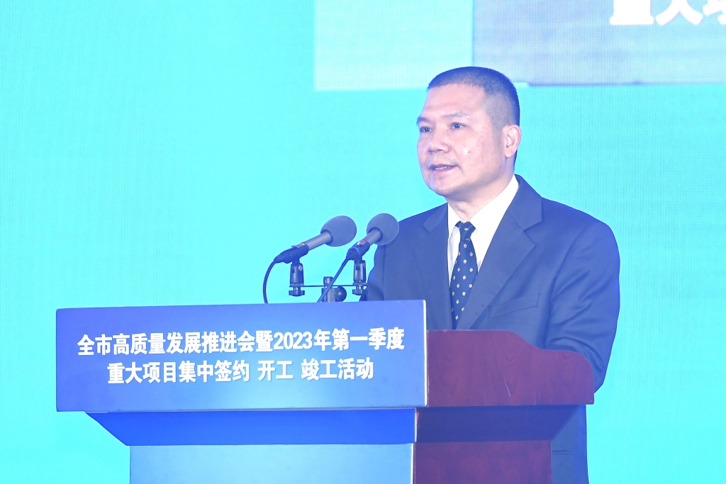 梁書記.jpg